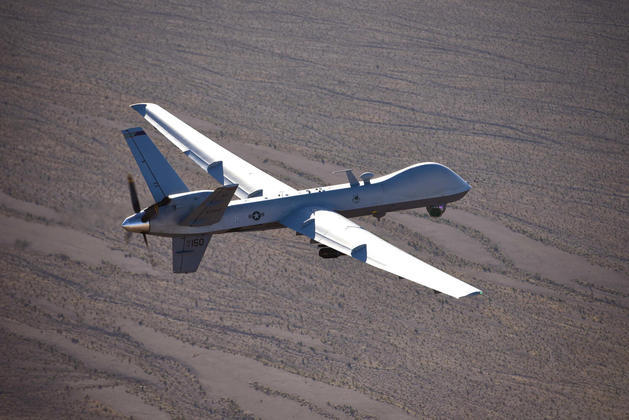 Esses drones são veículos aéreos não tripulados, ou seja, não carregam uma tripulação, mas são controlados remotamente por um piloto. Além do incidente ocorrido no mar Negro, o Reaper MQ-9 ganhou fama nos últimos meses pela guerra na Ucrânia