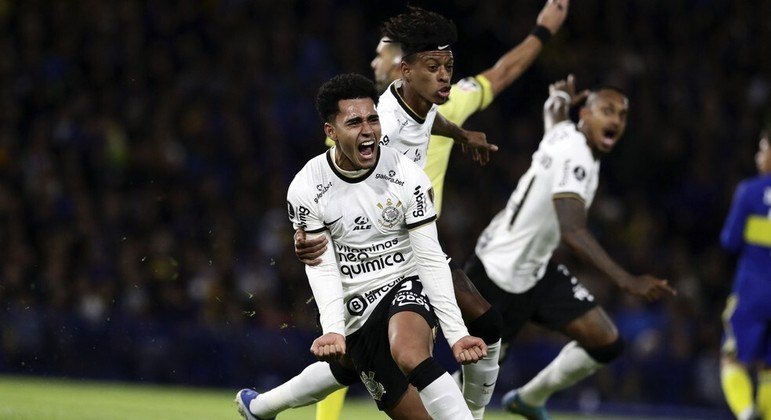 Du Queiroz é 'cria do Corinthians'. Afastamento abrupto também chocou todos
