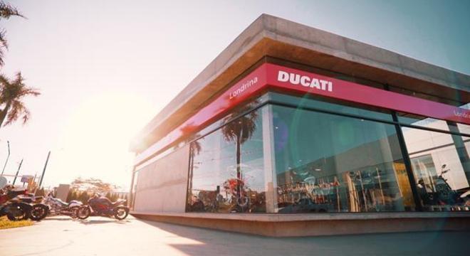 É possível uma moto esportiva confortável? – Ducati Campinas