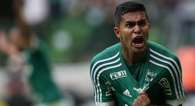 A volta para o Palmeiras deverá ser em julho. Mas empresários tentarão vendê-lo ao exterior