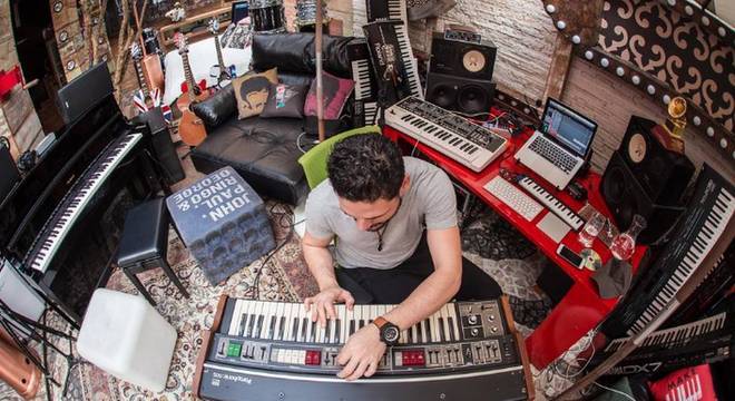 Ypulse, respons[avel pela pesquisa, diz que "parece" que a geração Z não tem gênero