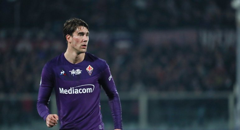 Dušan Vlahović (atacante - 20 anos - Fiorentina - contrato até 30/06/2023)