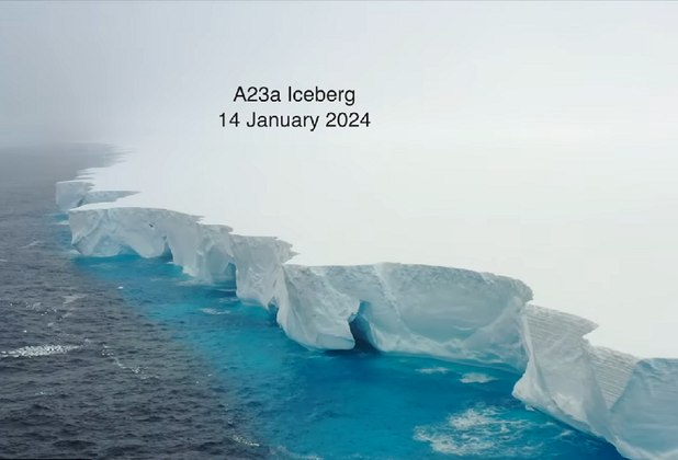 “[...] É incrível ver este enorme iceberg pessoalmente – ele se estende até onde a vista alcança”, declarou Andrew Meijers, cientista-chefe e líder científico dos oceanos polares da British Antarctic Survey.