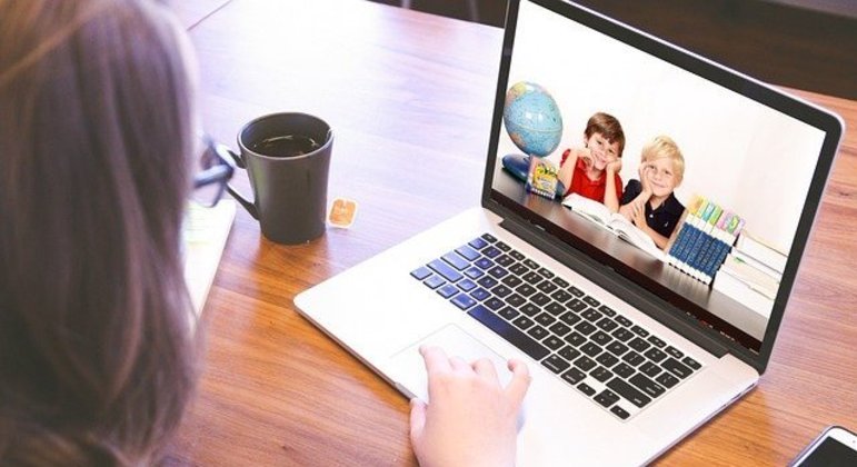 Comissão da Câmara aprova incluir cursos de ensino a distância no Fies – Notícias