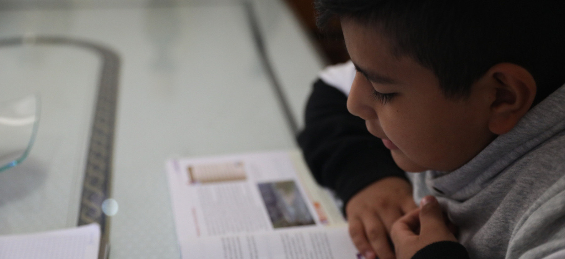 Crianças de todas as idades tiveram de se adaptar ao estudo à distância (EFE)