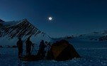 As fotos foram tiradas do Union Glacier Camp, um acampamento localizado na Cordilheira do Patrimônio, abaixo das Montanhas Ellsworth, na Geleira Union