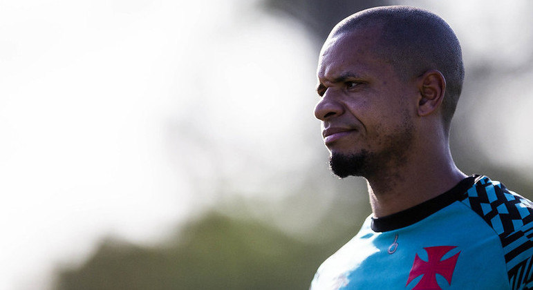 Edimar é um dos destaques do Vasco na Série B