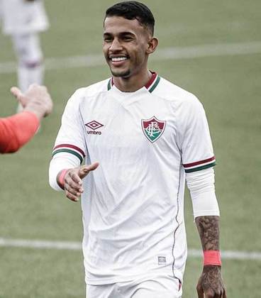 Edinho - 20 anos - meia-atacante - contrato com o Fluminense até 31/12/2023