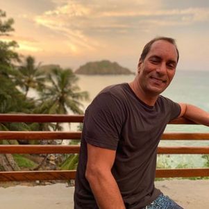 Edmundo também acertou com a Paramount