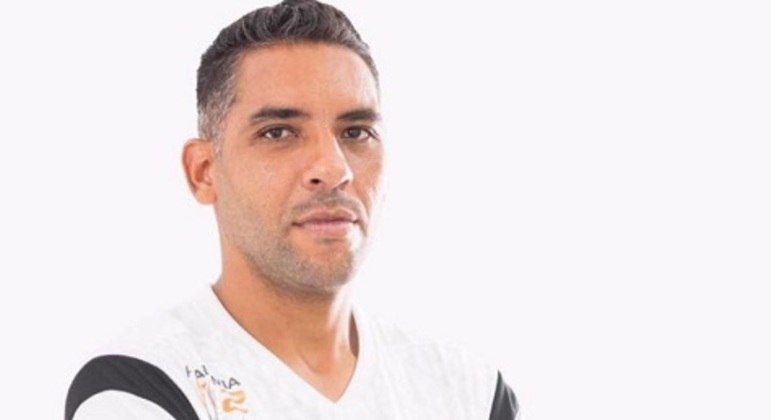 Édson - lateral-direito - 38 anos - Formado na base do Timão, defendeu o clube entre 2004 e 2007. Se aposentou em 2018 e se tornou empresário de jogadores.