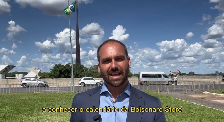 Eduardo Bolsonaro lança loja virtual com produtos em homenagem a Jair Bolsonaro - 26/2/2023