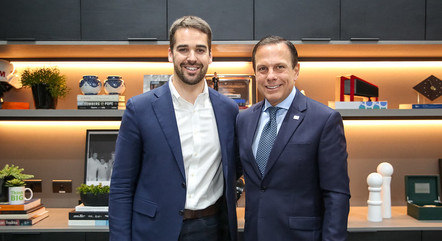 Na imagem, Eduardo Leite e João Doria