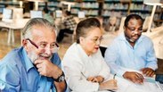 Estado de SP tem 3.073 alunos de 60 a 90 anos; veja como se juntar a eles (Freepik)