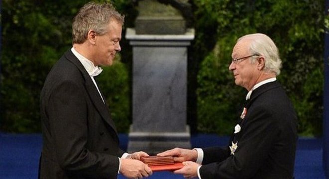 Edvard Moser recebendo o Nobel de Medicina em 2014