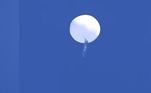 Em Maryland, o presidente Joe Biden parabenizou os pilotos do F-22 por terem derrubado o balão no espaço aéreo americano
