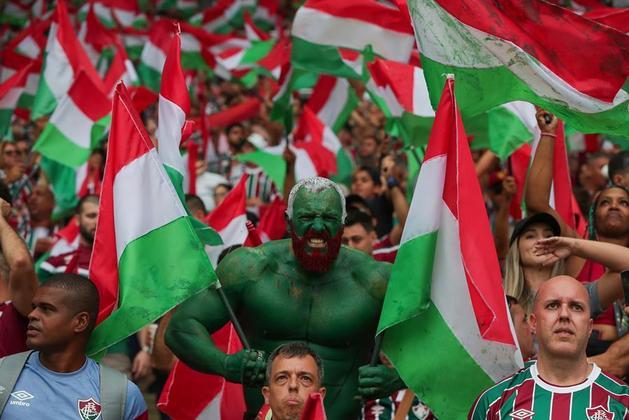 Torcedores do Fluminense na arquibancada do Maracanã