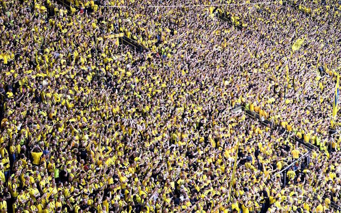 O tobogã do estário do Dortmund é chamado de 'Parede Amarela' e representa o maior setor deste tipo em toda a Europa, com capacidade para 24,5 mil espectadores