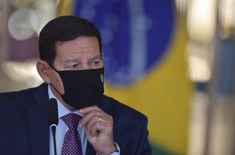 General fala sobre universidades federais