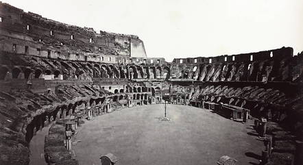 Interior do Coliseu por volta de 1870
