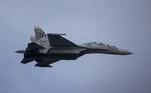 Caças Sukhoi, de origem russa, voaram pelos céus de Caracas