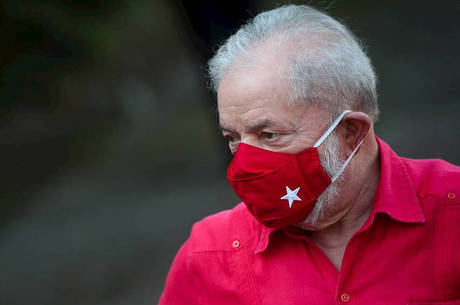 Lula teve a pena revista pelo STJ em abril de 2019