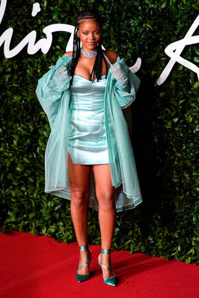 Rihanna, a cantora e empresária de Barbados está entre as mulheres mais ricas da América. EFE / EPA / WILL OLIVER

