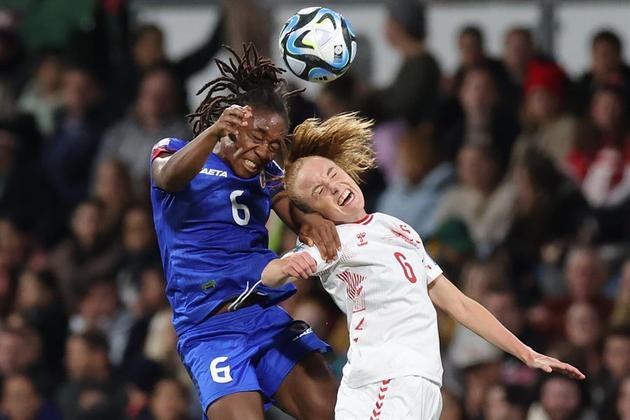 Dinamarca e Haiti entraram em campo no HBF Park, em Perth, na Austrália, com chance de classificação. Mas foram as europeias que venceram por 2 a 0 e ficaram com a segunda colocação do grupo D. Depois de 28 anos, as dinamarquesas voltam para a fase de mata-mata da Copa do Mundo