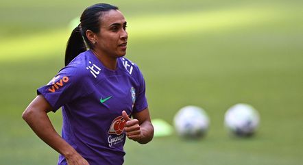 Marta ainda não confirmou a aposentadoria da seleção
