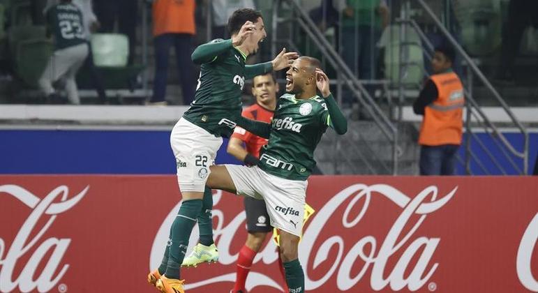 Palmeiras venceu o Barcelona de virada por 4 a 2