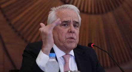 Castello Branco: Petrobras "está numa trajetória excelente"