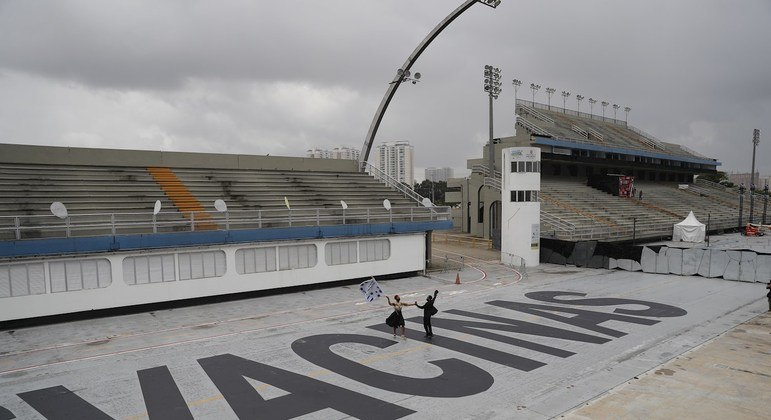 São Paulo monta operação especial de transporte para o Sambódromo de Anhembi