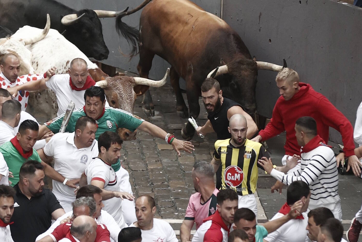 Fúria animal: fotos confirmam os perigos da Corrida de Touros em Pamplona -  Mega Curioso