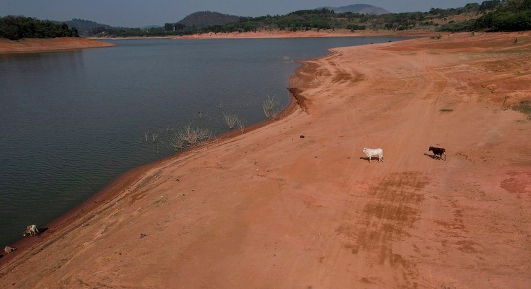 Com apenas 28,5% da capacidade, Cantareira abastece 7 milhões de pessoas em SP