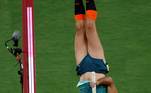 EVE4263. TOKIO (JAPÓN), 03/08/2021.- El brasileño Thiago Braz compite en la final de salto de pértiga masculino de atletismo durante los Juegos Olímpicos 2020, este martes en el Estadio Olímpico de Tokio (Japón). EFE/ Alberto Estévez