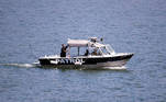 Lake Piru (United States), 10/07/2020.- A search boat looks for missing US actress Naya Rivera on Lake Piru as searches continue after her disappearance while boating with her young son in Los Padres National Forest, California, USA, 10 July 2020. Rivera starred in the 'Glee' television show, and went missing after renting a boat and going out on the lake with her four-year-old son on 08 July. (Estados Unidos) EFE/EPA/ETIENNE LAURENT