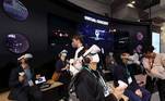 Visitors experience a virtual concert at Lotte Data Communication Co.'s metaverse booth at the Consumer Electronics Show in Las Vegas, USA, 05 January 2022. (Estados Unidos) EFE/EPA/YONHAP SOUTH KOREA OUT