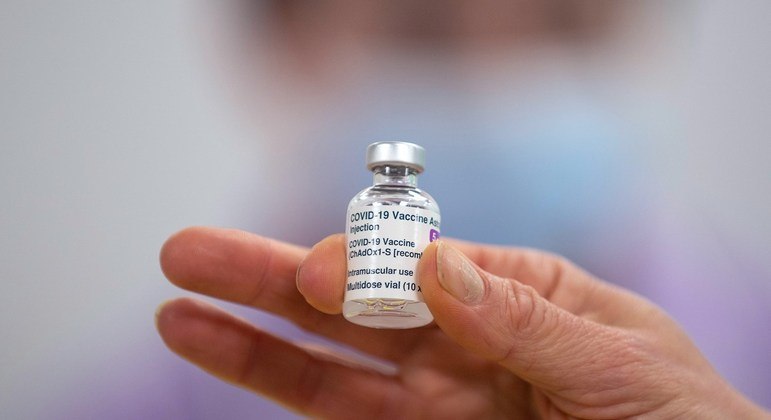 Oxford estuda também eficácia da vacina contra cepas sul-africana e brasileira do coronavírus