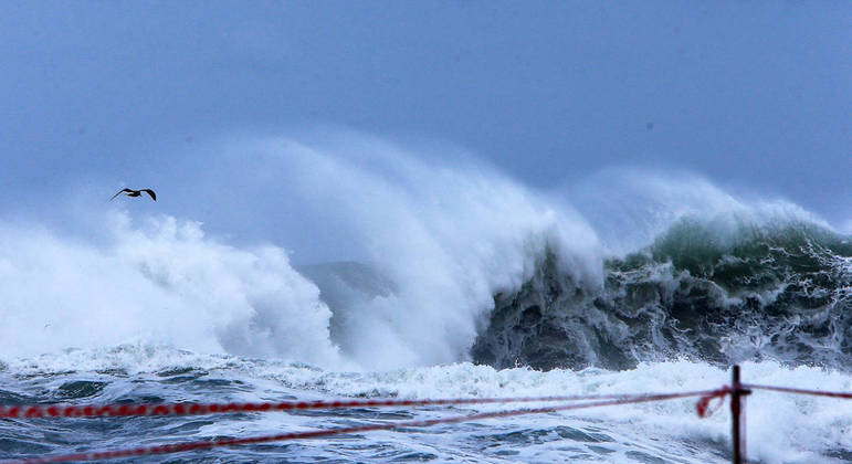 Tsunamis não são comuns no Oceano Atlântico