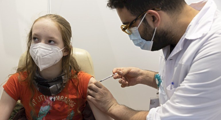 Vacinação de crianças deve começar nesta segunda-feira (17) na capital
