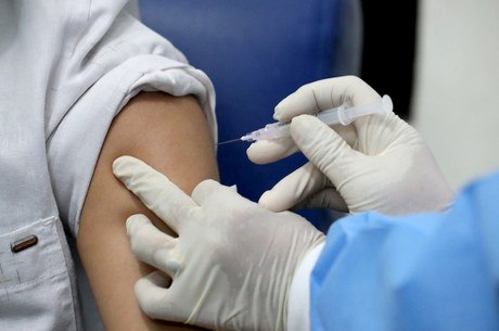 Vacina da Pfizer ainda precisa ser submetida à Anvisa