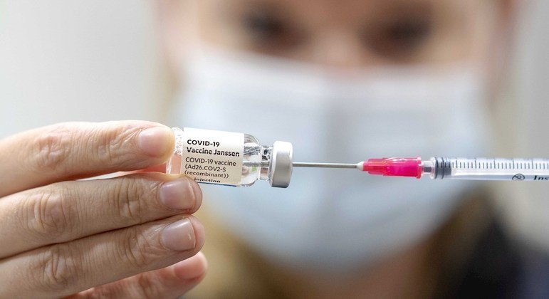 Moradores de São Paulo tentam escolher vacina contra a covid-19 - Notícias  - R7 São Paulo