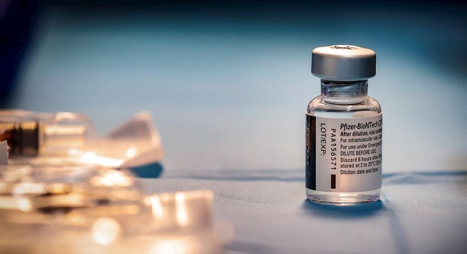 Com o registro, a vacina da Pfizer poderá ser vendida ao setor privado