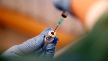 Pfizer não vai pedir uso emergencial de vacina no Brasil