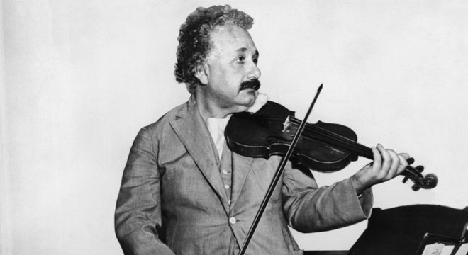 Albert Einstein, em 1931; além de físico, ele era um talentoso violinista e pianista 