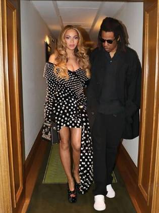 Ela é uma das mulheres mais influentes e famosas do mundo. Está casada desde 2008 com o rapper Jay-Z.