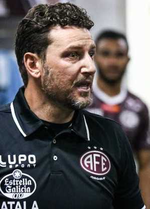 Elano deixa Ferrinha após torneio