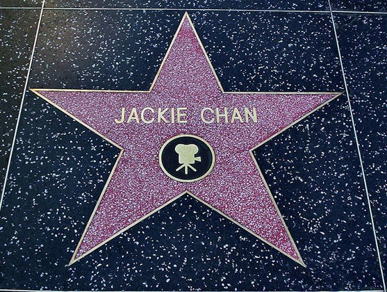 Ele tem uma estrela na Calçada da Fama de Hollywood. 