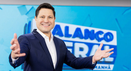 Eleandro Passaia, apresentador do 'Balanço Geral Manhã'