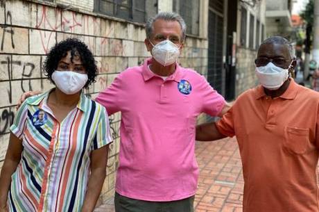 Andrea Matarazzo foi à baixada do Glicério