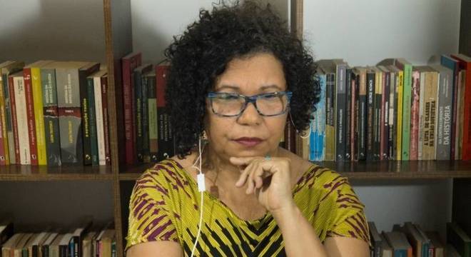 Vera Lúcia destacou a necessidade de políticas estruturais para acabar com a fome